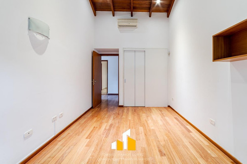 Imagen 11 de 29 de Importante Casa En Venta-lomas De La Carolina