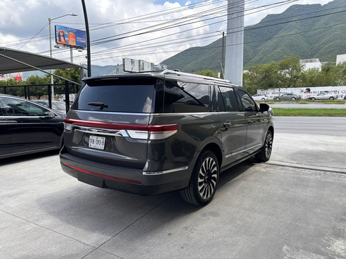 Lincoln Navigator 2024