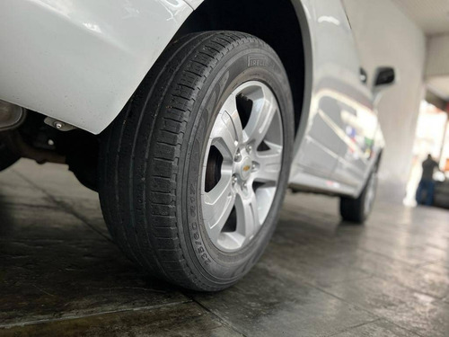 Imagem 12 de 18 de Chevrolet Captiva 2.4 Gasolina Automático
