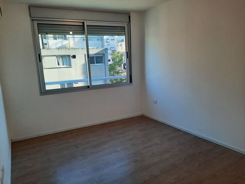 Orden De Venta! Frente, Cocina Definida. Piso 7. Garaje (ref: Igr-414)