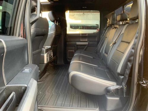 Imagen 9 de 10 de Ford Lobo Raptor