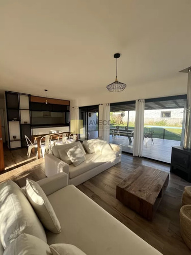 Alquiler Anual Y Venta Hermosa Casa En Barrio Privado La Residence