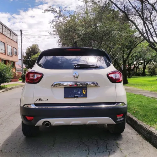 Renault Captur 2.0 Intens Automática