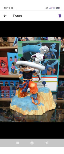 Figura Acción Goku Muerde A Freezer Dragón Ball Z 25cm
