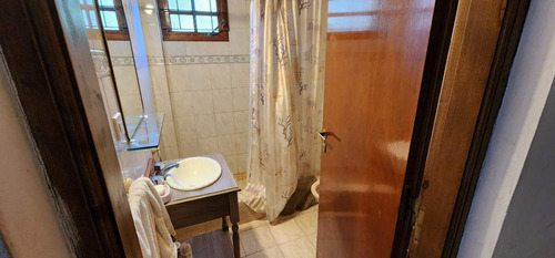 Chalet Tradicional 5 Amb En Costa Del Este
