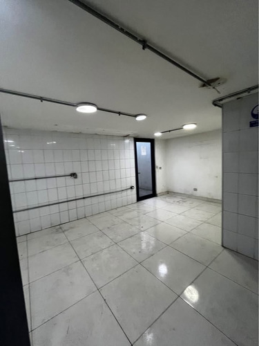 Arriendo Local Comercial Pedro De Valdivia, Ñuñoa. 150 Mt2