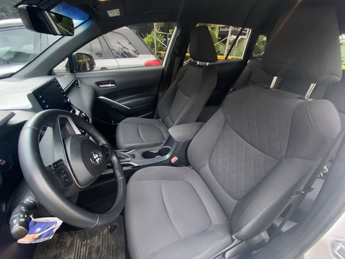 Imagen 7 de 16 de Toyota Corolla Cross Xe-i Hybrido 2022