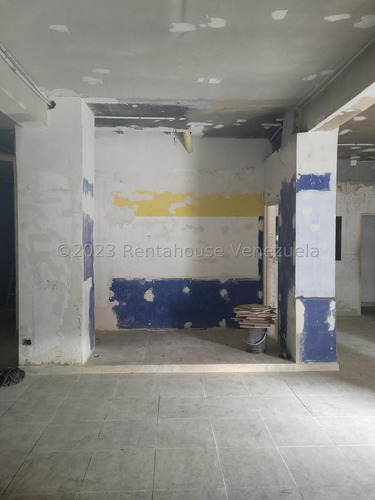 Se Vende Local Avenida Victoria Mls 24-18944