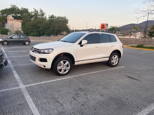 Volkswagen Touareg 4.2 V8 Tiptronic Climatronic 4x4 At