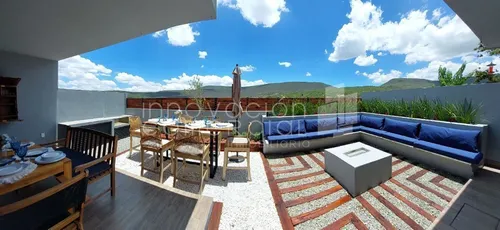 Casa En Renta En Altozano, Con 4 Recámaras, 4 Baños Y Fire Pit
