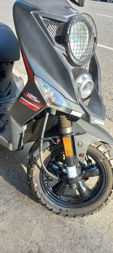 Imagen 3 de 13 de Sym Crox 125