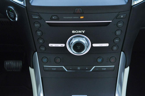 Ford Edge TITANIUM 3.5 V6 AWD AT