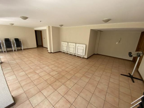 Departamento Av. Manquehue Sur/av. Colon