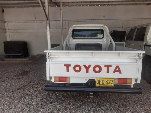 Toyota Land Cruiser 4.5 Fzj75
