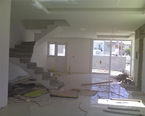 Imagem 4 de 6 de Sobrado Residencial À Venda, Aberta Dos Morros, Porto Alegre. - So0236