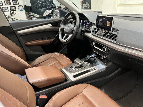Audi Q5 2.0 L T Elite Dsg