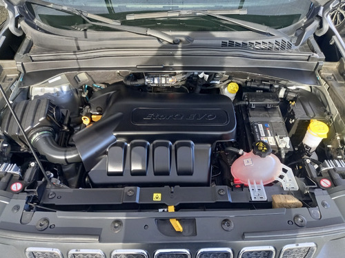 Imagen 14 de 15 de Jeep Renegade Longitude Full 1.8n At 6° | 2020