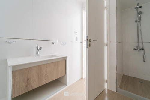 Venta - Departamento 2ambientes Al Frente Con Balcón - A Estrenar - Zona Centro