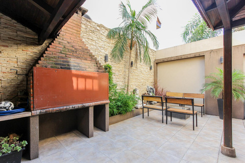 Venta Casa 5 Ambientes Cochera Y Patio - Liniers - Apto Credito