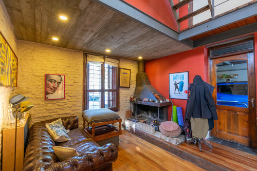 Venta Casa Barrio Cordón 2 Dormitorios,garaje, Terraza