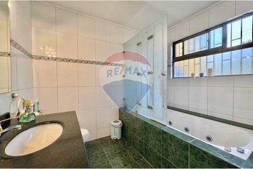 Amplia Casa Ñuñoa 4d Gran Jardin Y Piscina