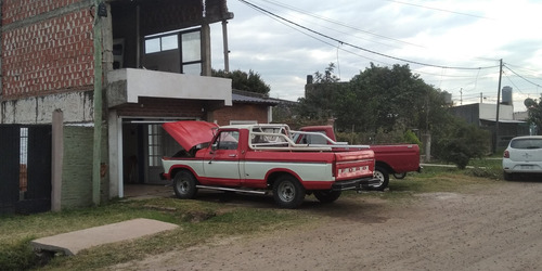 Imagen 3 de 5 de Ford F-100 Perkins 4