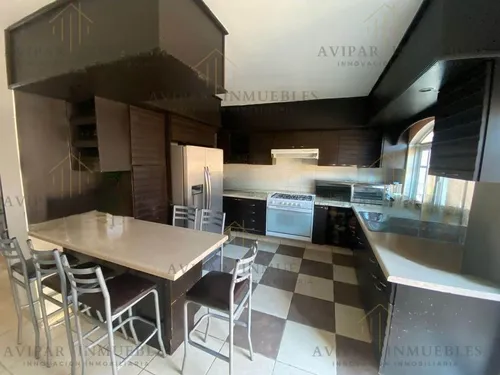 Casa En Venta En Tabachines Zapopan