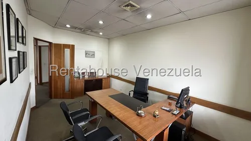 Oficina En Venta El Recreo