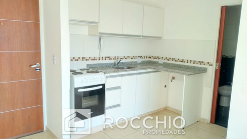 Imagen 5 de 12 de Departamento En Venta En Jose Leon Suarez