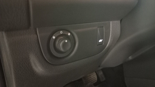 Imagen 23 de 25 de Renault Sandero Intense Cvt 1.6