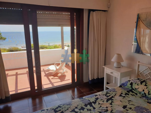 Tranquilo Chalet Con Vista Y Acceso A Unos Metros Del Mar - Ref : Eqp2300