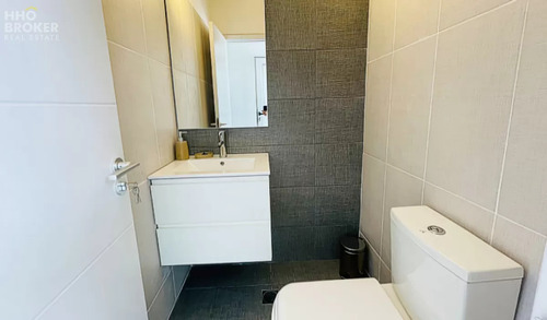 Apartamento En Venta - Maldonado 1 Dormitorio Con Cochera