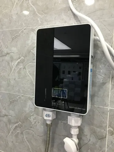 Calentador De Agua Eléctrico Sin Tanque Con Ducha De Mano