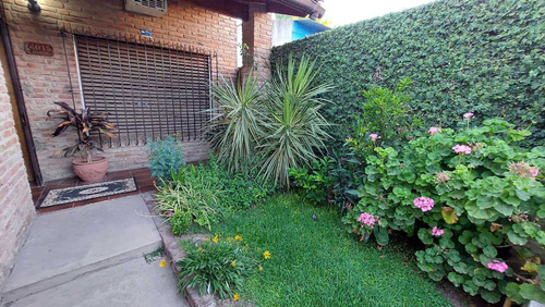 Vende-permuta- Casa 3 Amb. Con Pileta San Miguel