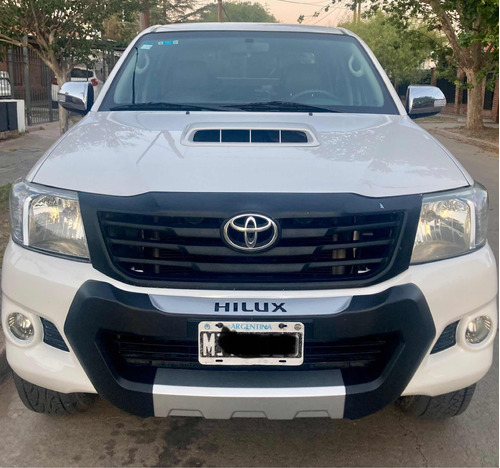 Toyota Hilux 3.0 Cd Srv Cuero I 171cv 4x2