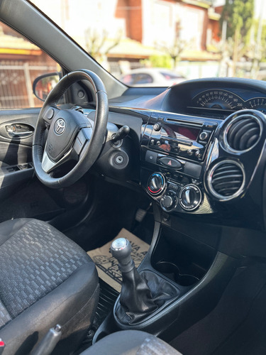 Toyota Etios 1.5 Xls