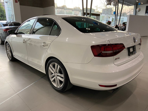 Imagen 7 de 15 de Volkswagen Jetta 2017 2.5 Sportline Tiptronic At