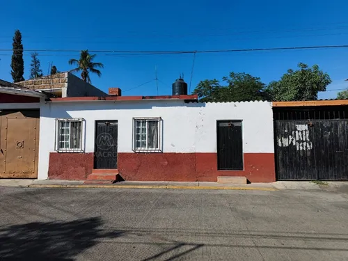 Casa En Venta En Col. Revolucion De Un Nivel