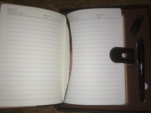 Imagen 4 de 6 de Set Regalos Para El Dia Del Padre( Agenda Perpetua,boligrafo