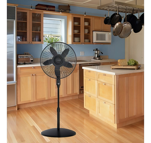 Ventilador Lasko S18605 De Pedestal Negro Con 4 Velocidades