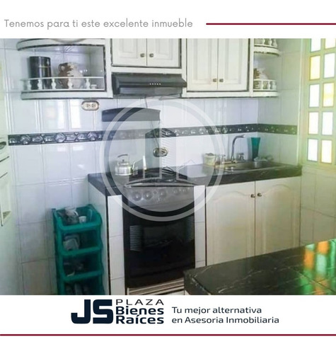Imagen 7 de 12 de En Venta Bella Casa Urb. Las Delicias Santa Rita 04144435954