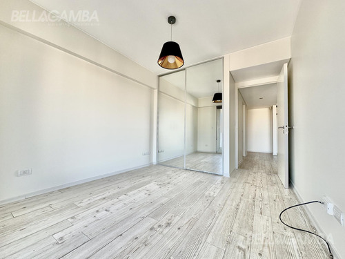Departamento En Venta - 2 Ambientes Con Cochera Y Baulera Vicente López