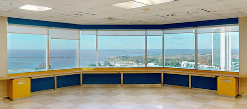 Laminar Plaza | Oficina En Impecable Estado | Excelentes Vistas - Disponibilidad Inmediata.