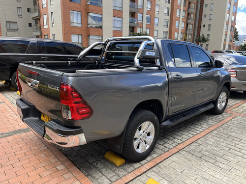 Toyota Hilux 2.4l