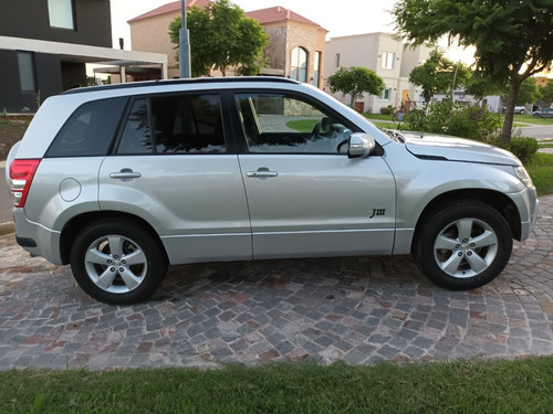 Imagen 8 de 24 de Camioneta Suzuki Grand Vitara Jiii, 4x4, 2010, Motor 2.4