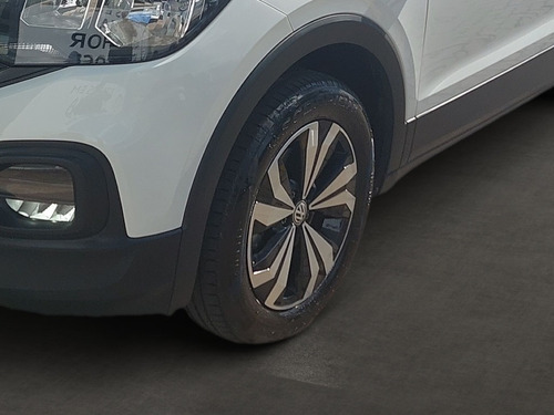 Volkswagen T-Cross 1.0 200 TSI TOTAL FLEX SENSE AUTOMÁTICO