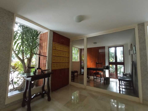 Imagen 6 de 30 de Se Vende Apartamento Actualizado 230 M² 6h/5b/2p Santa Marta