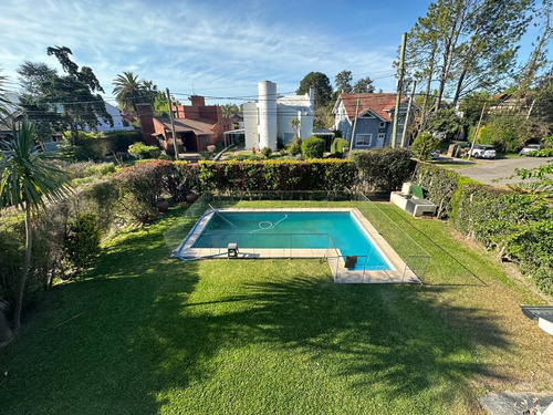 Casa Estilo Moderna - Náutico Escobar C.c