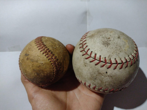 2 Bolas De Béisbol