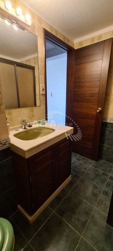 Imagen 16 de 25 de Apartamento En Venta En Punta Del Este, Mansa Frente Al Mar!